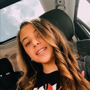 Meet your Posher, Izzy